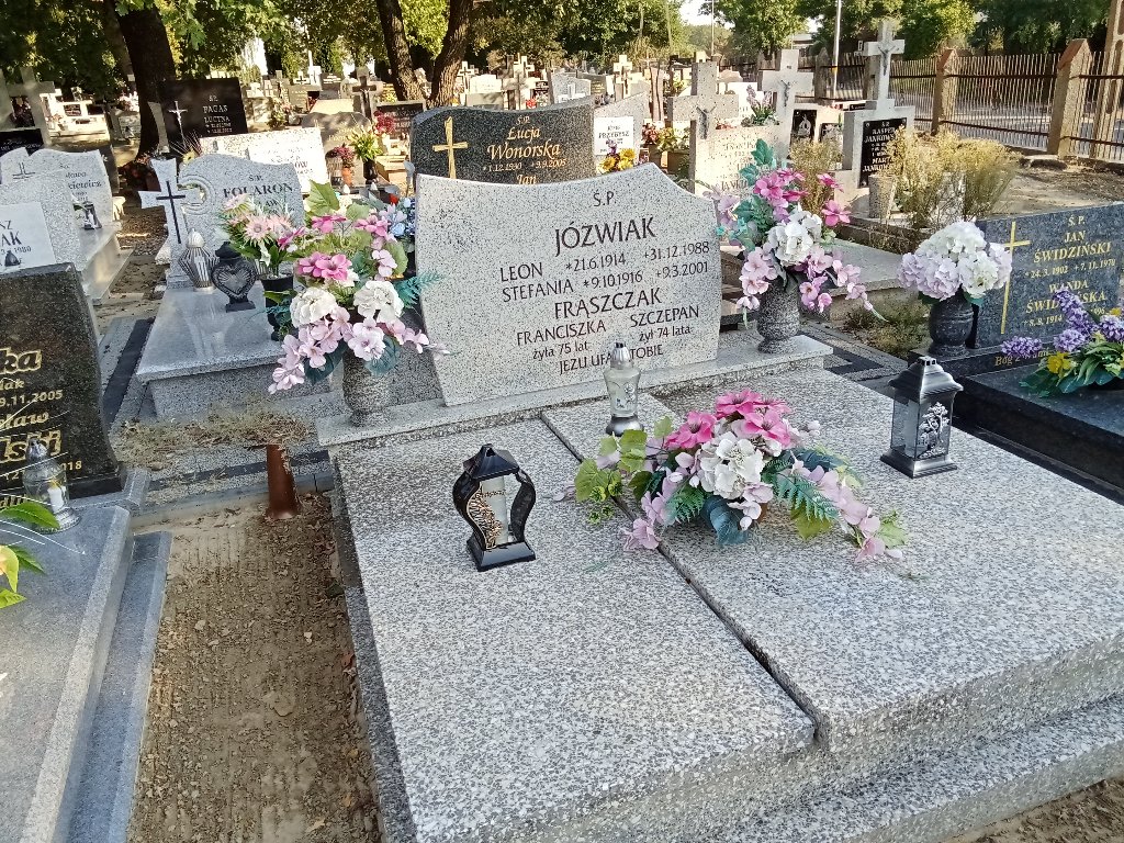 Grób Mieczysław Flinik